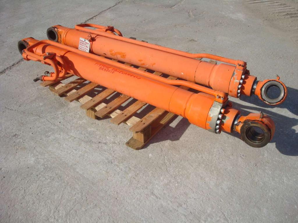 Lifting piston for Fiat Hitachi EX 215 Photo 2