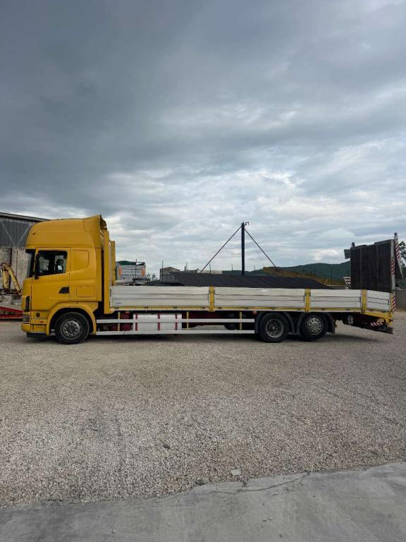 Scania 124L 420 Photo 2
