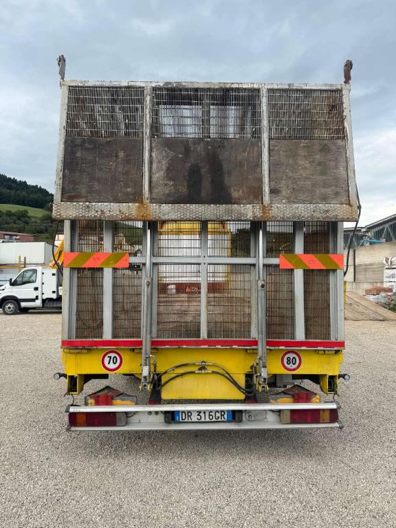 Scania 124L 420 Photo 7