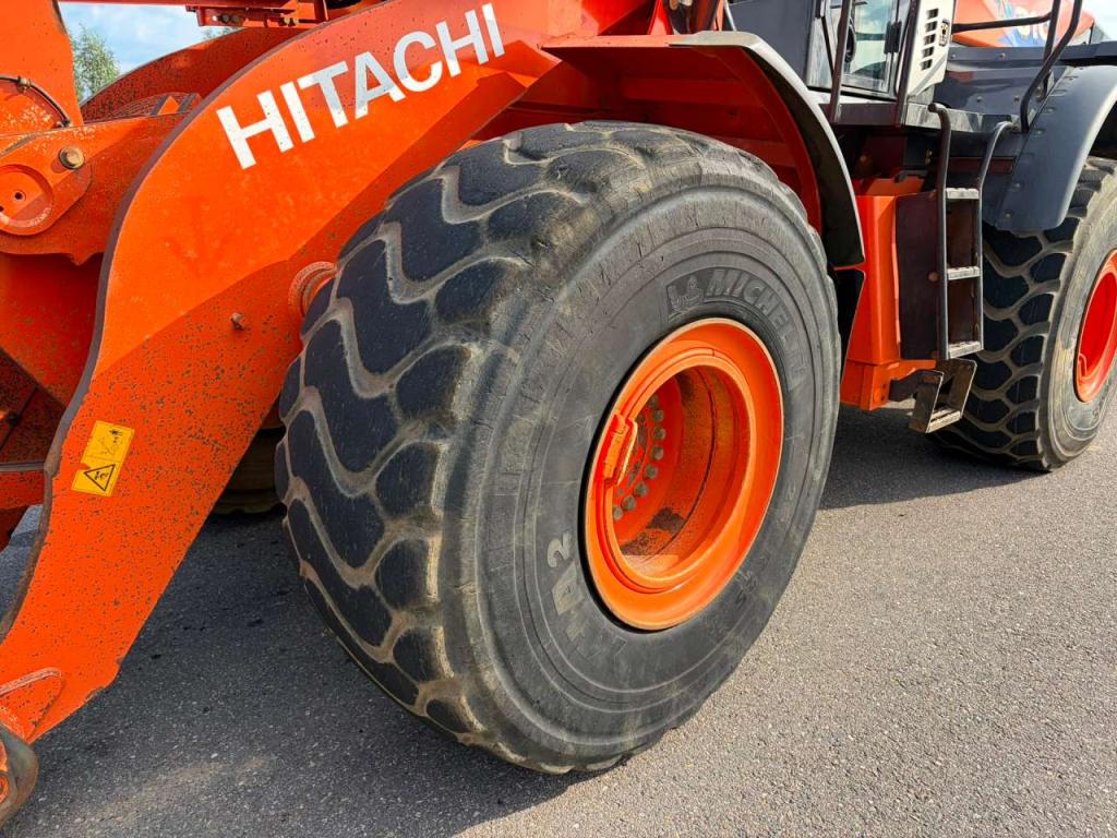 Hitachi ZW310-6 Photo 11