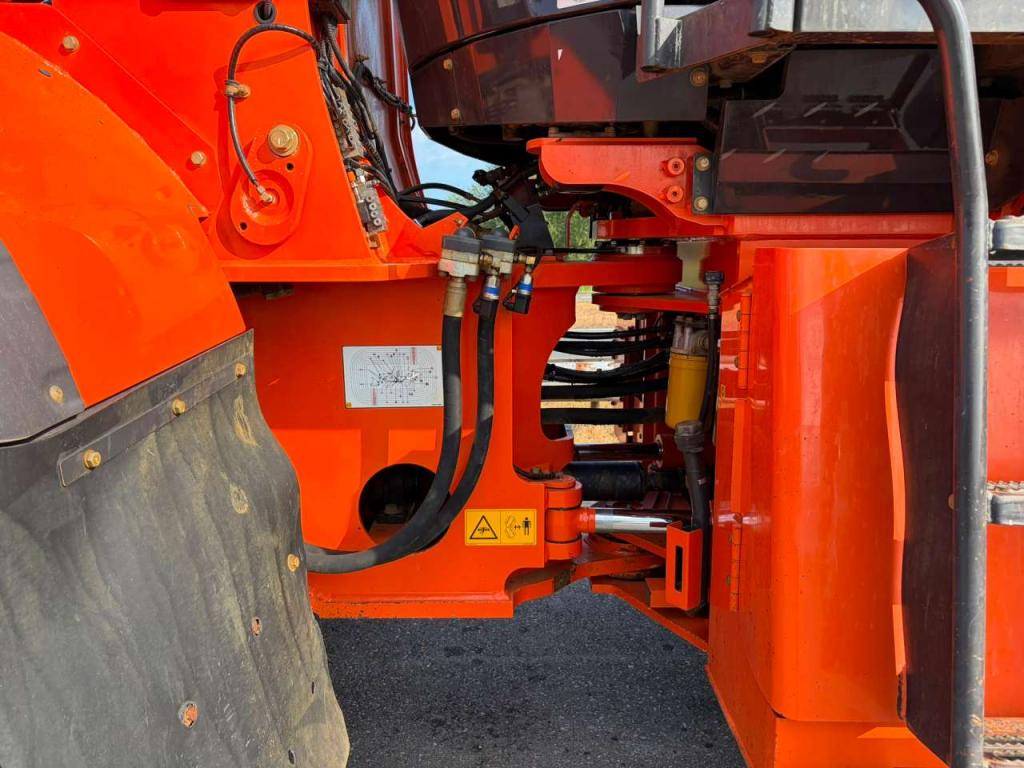 Hitachi ZW310-6 Photo 16