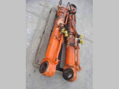Lifting piston for Hitachi ZW220 sold by OLM 90 Srl