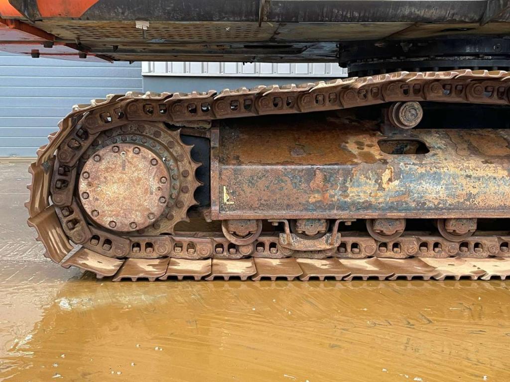 Hitachi ZX250LC-6 Photo 15