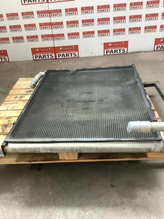 Water radiator for New Holland E 385 Photo 3