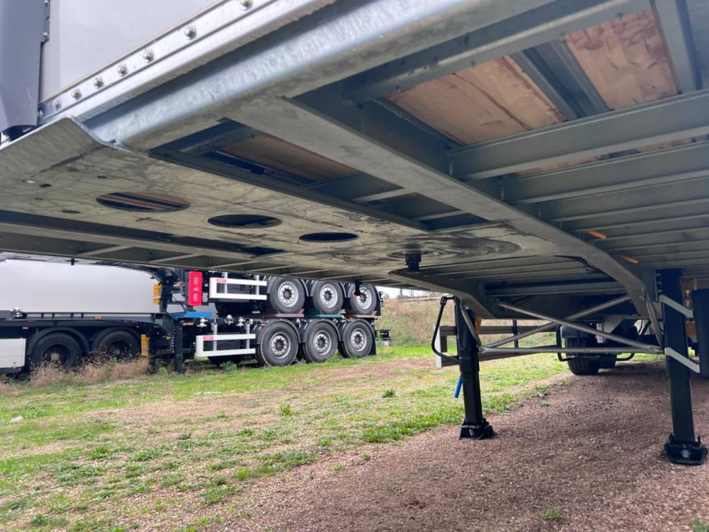 Viberti Closed box semi-trailer Photo 6