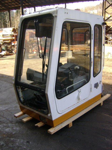 Cab for Liebherr 942 Photo 2
