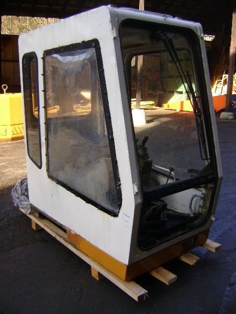 Cab for Liebherr 942 Photo 3