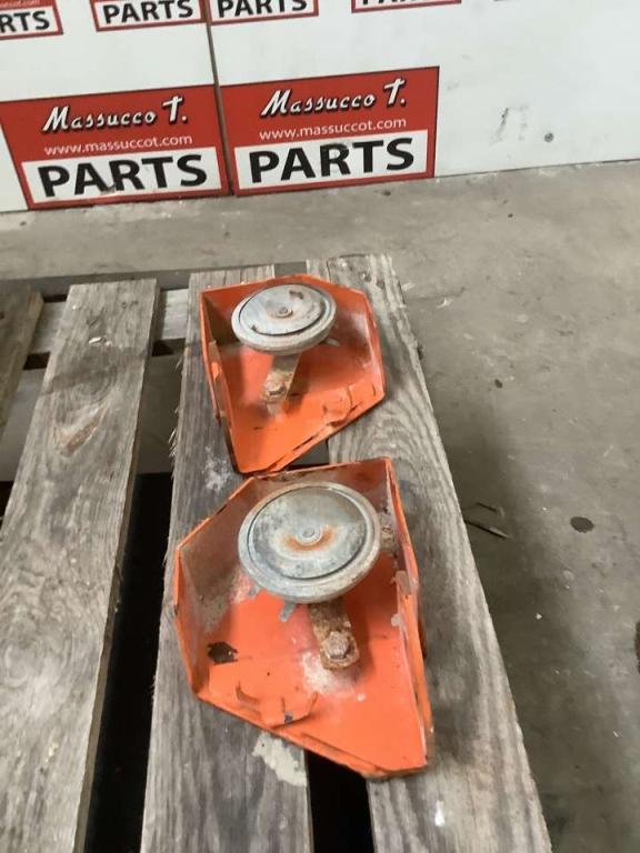 Horn for Hitachi ZW250-6 Photo 1