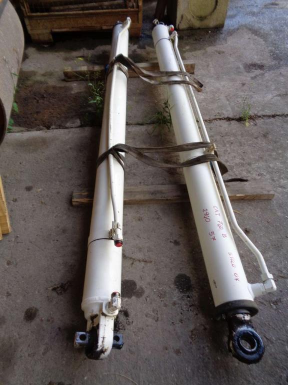 Lifting piston for Caterpillar 740 B Photo 3