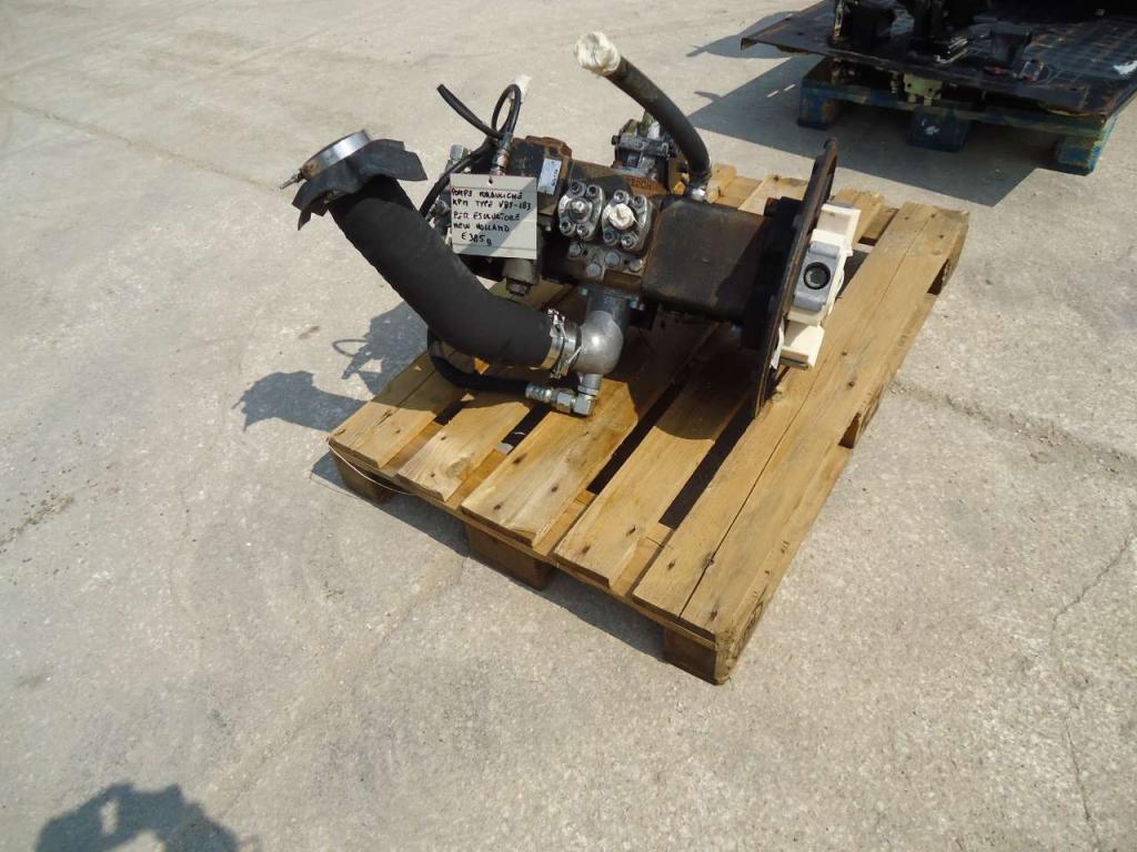 Hydraulic pump for New Holland E385B Photo 3