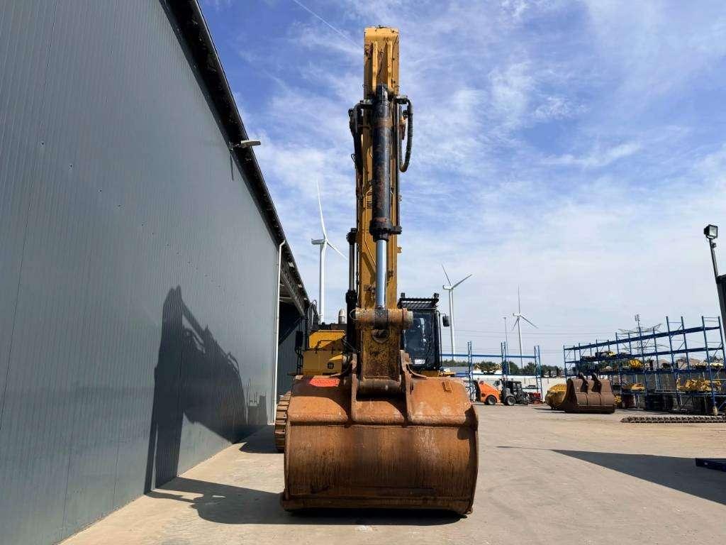 Caterpillar 374D L Photo 8