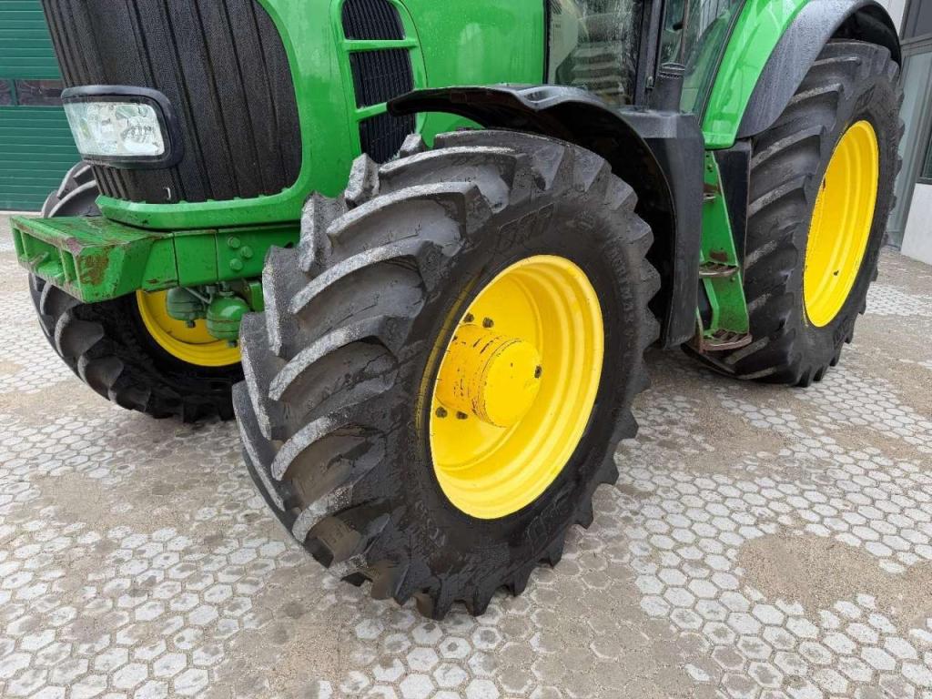 John Deere 7430 Excellent condition Photo 9