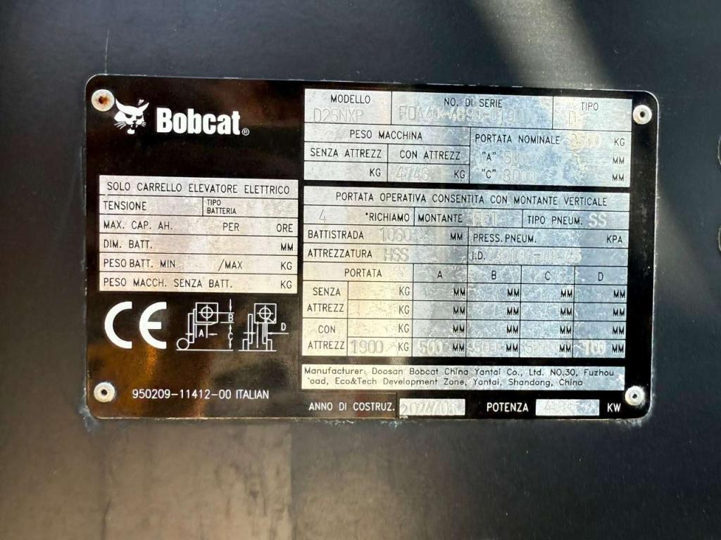 Bobcat D25NXP Photo 16