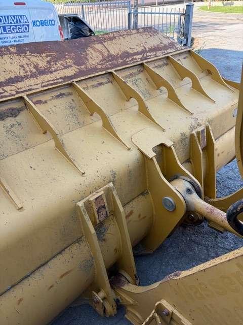 Caterpillar 963D Photo 10