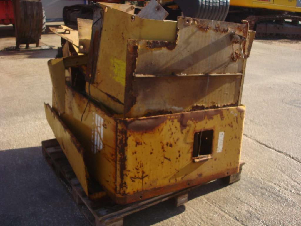 Hood and body panel for Fiat Allis FL 20 Photo 2