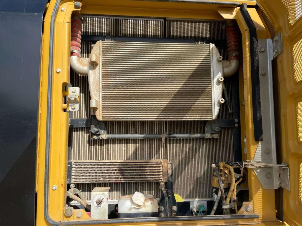 Caterpillar 324EL Photo 29
