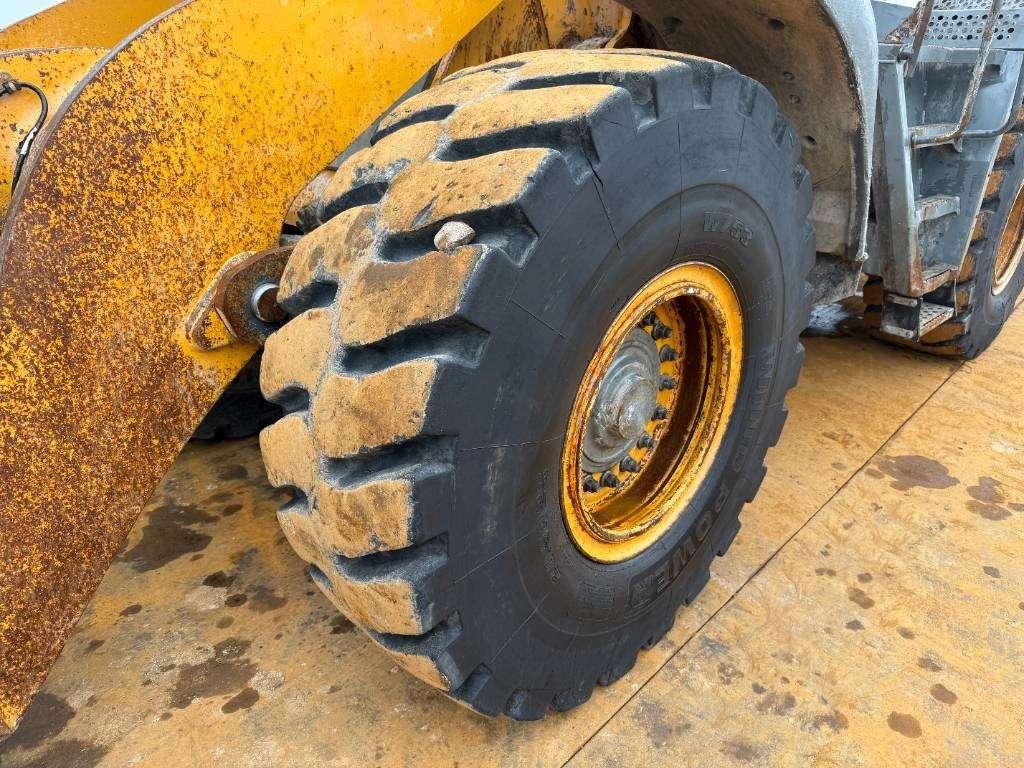Liebherr L550 - Automatic Greasing / Good Tyres! Photo 21