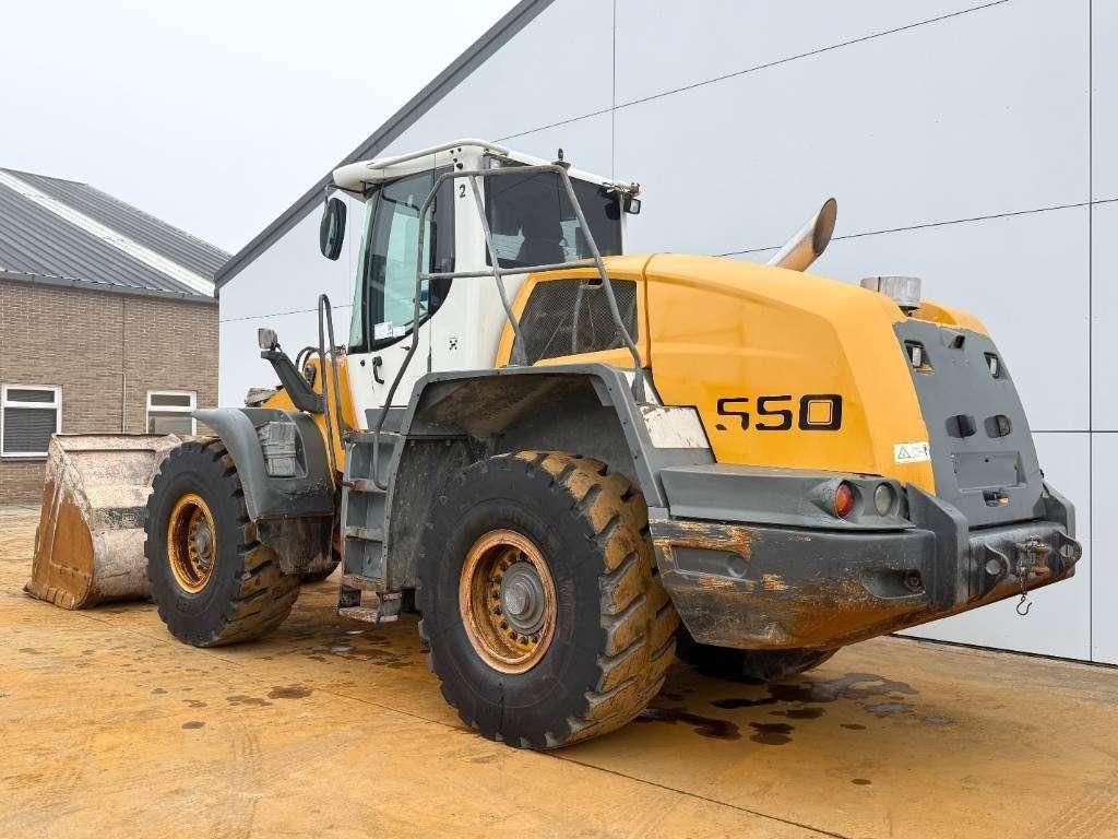 Liebherr L550 - Automatic Greasing / Good Tyres! Photo 3
