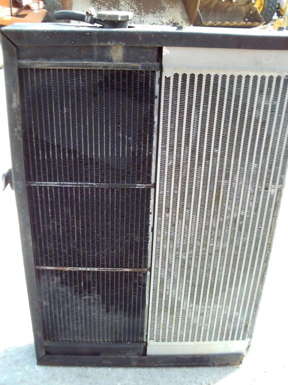 Hydraulic oil cooler for Mecalac 12MXT Photo 2