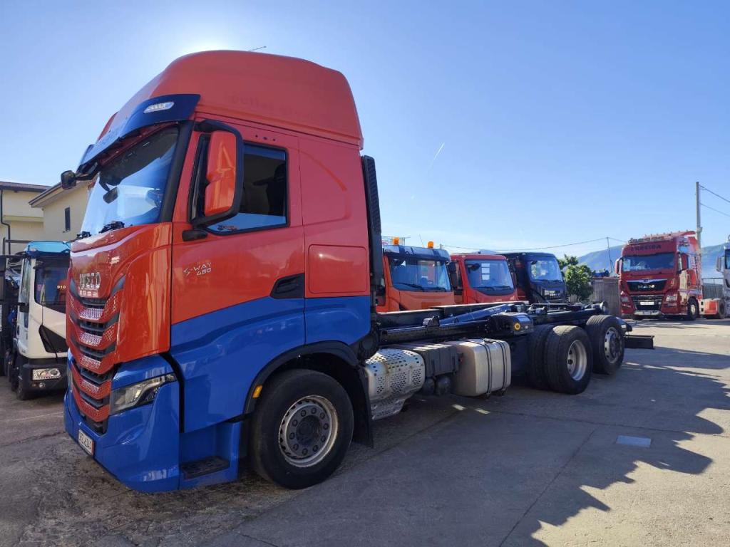 Iveco S-WAY AS260S48 Y Photo 29