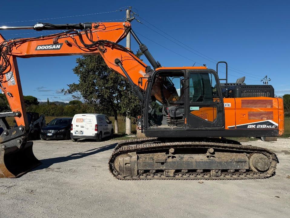Doosan DX210 NLC Photo 1