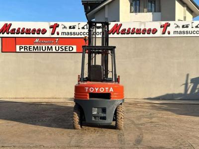 Toyota 02-5FD40 sold by Massucco T. Srl