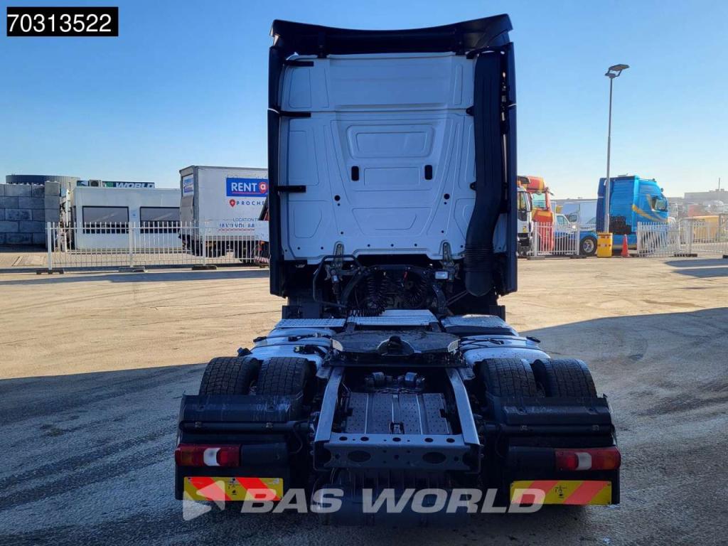 Mercedes-Benz Actros 1845 4X2 Bigspace Lowdeck Mirrorcam 2x Tank Photo 10
