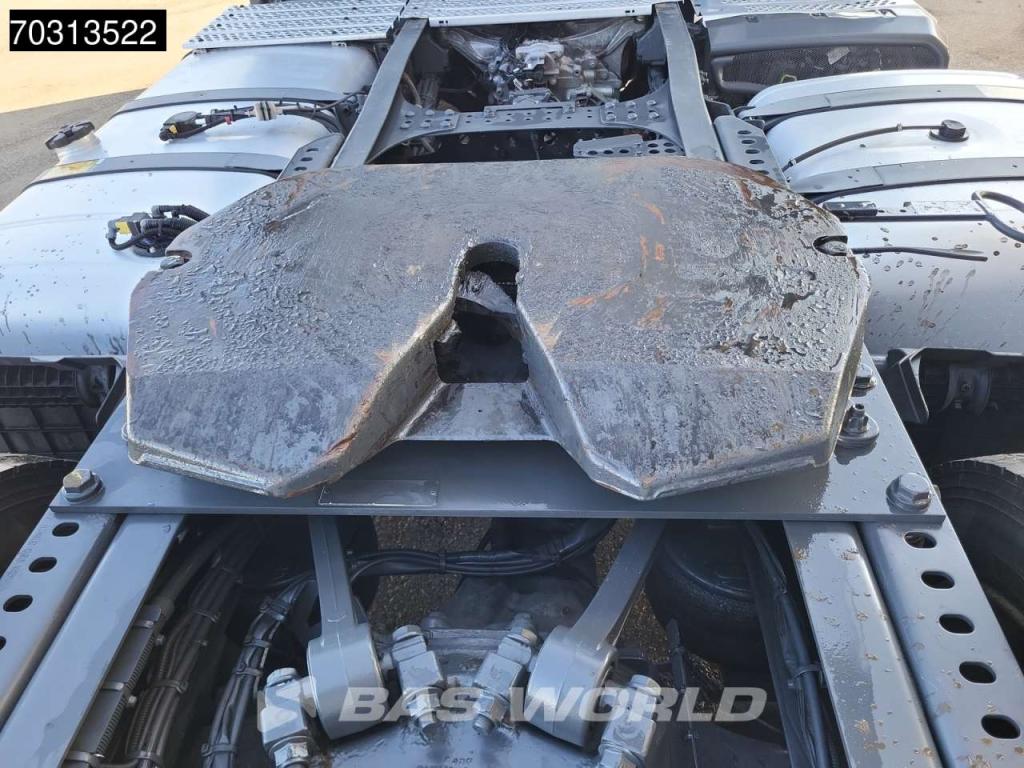 Mercedes-Benz Actros 1845 4X2 Bigspace Lowdeck Mirrorcam 2x Tank Photo 16