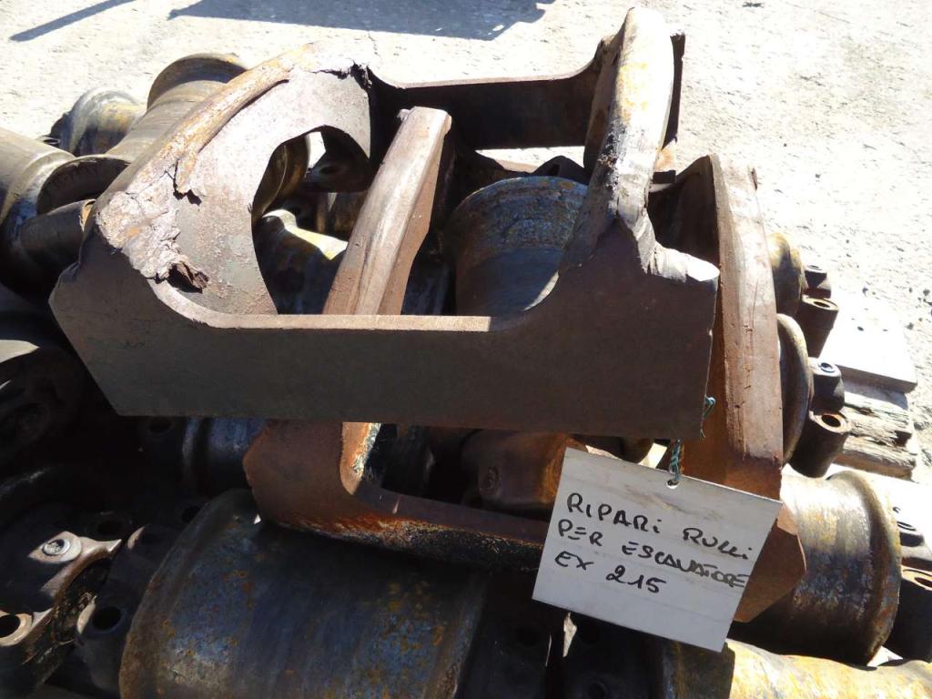 Track roller guard for Fiat Hitachi EX 215 Photo 3