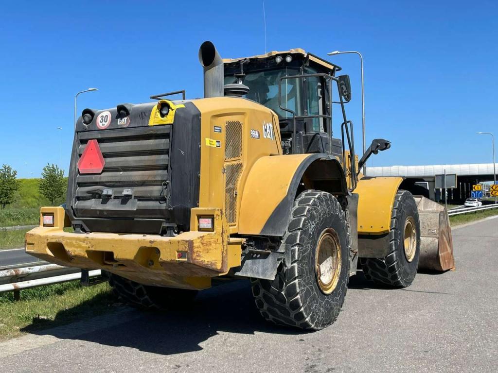 Caterpillar 966M Photo 4