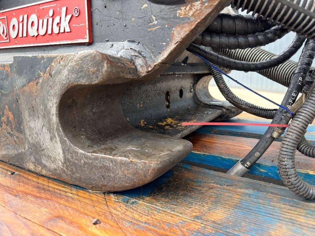 OilQuick OQ80 - M318D / M320F / M322D / 320D / 320E / 323D Photo 9