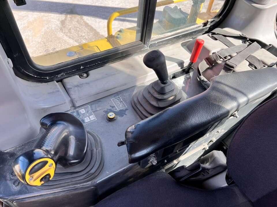 Komatsu D65 Photo 8