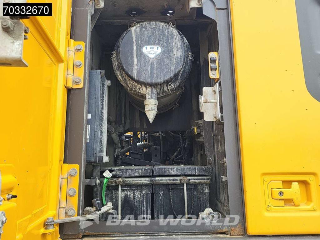 Volvo EC380 E L Photo 20