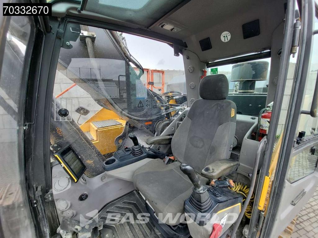 Volvo EC380 E L Photo 27