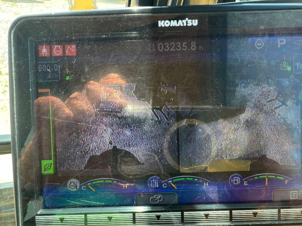 Komatsu PC88MR-10 Photo 12