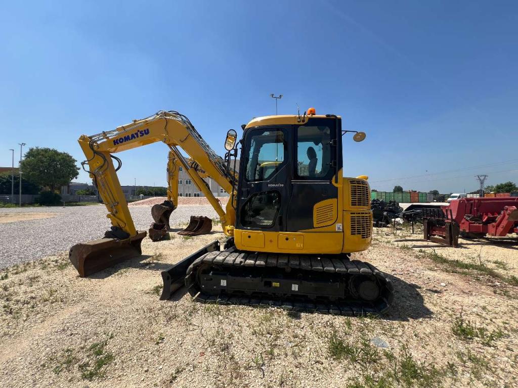 Komatsu PC88MR-10 Photo 8