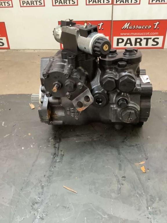 Hydraulic pump for Case Photo 4