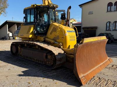 Komatsu D61EX-24 sold by Trazzi Macchine Srl