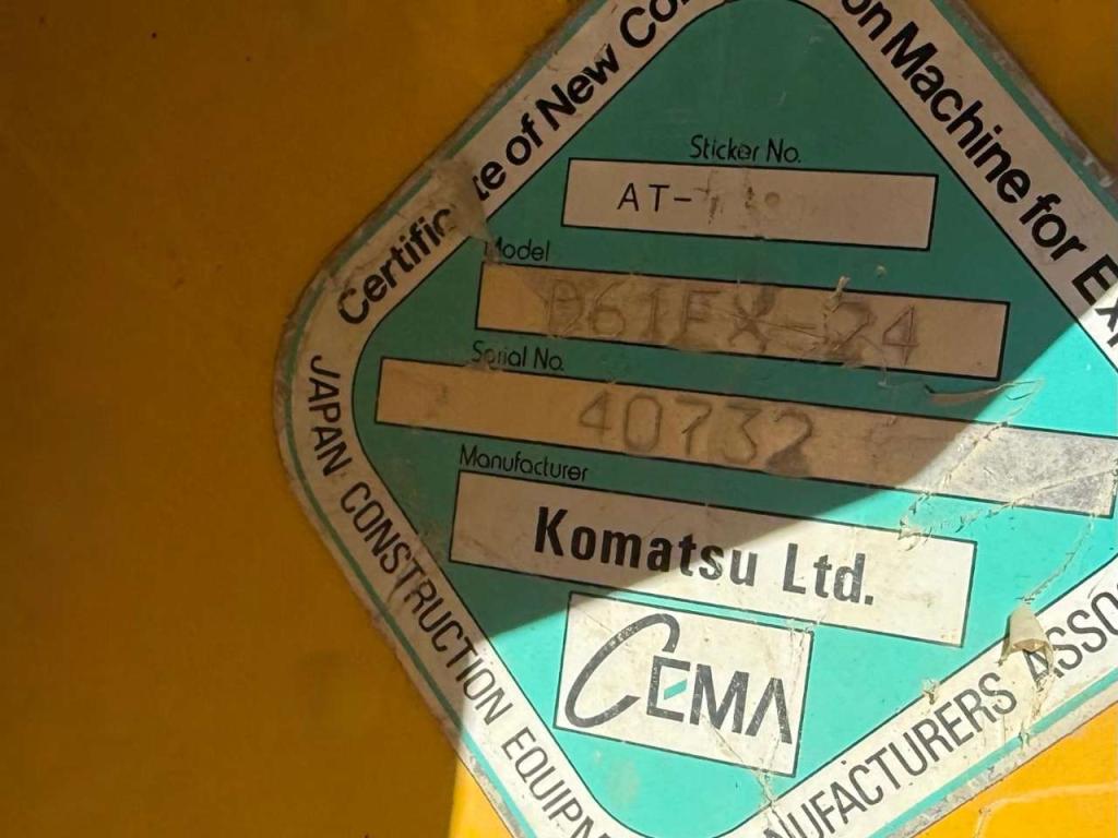 Komatsu D61EX-24 Photo 15