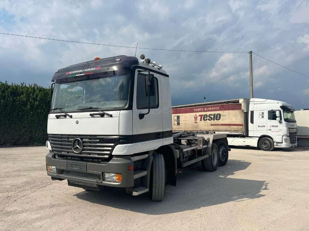 Mercedes-Benz Hook lifts truck Photo 1
