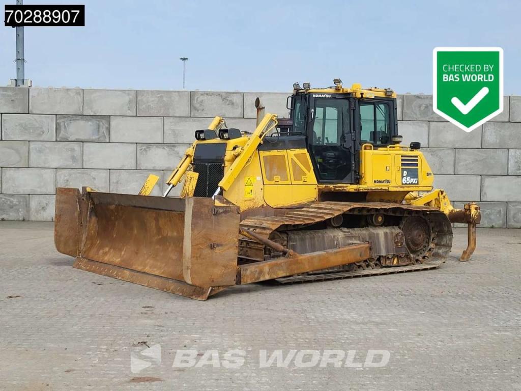 Komatsu D65 PXi -18 Ripper Photo 1