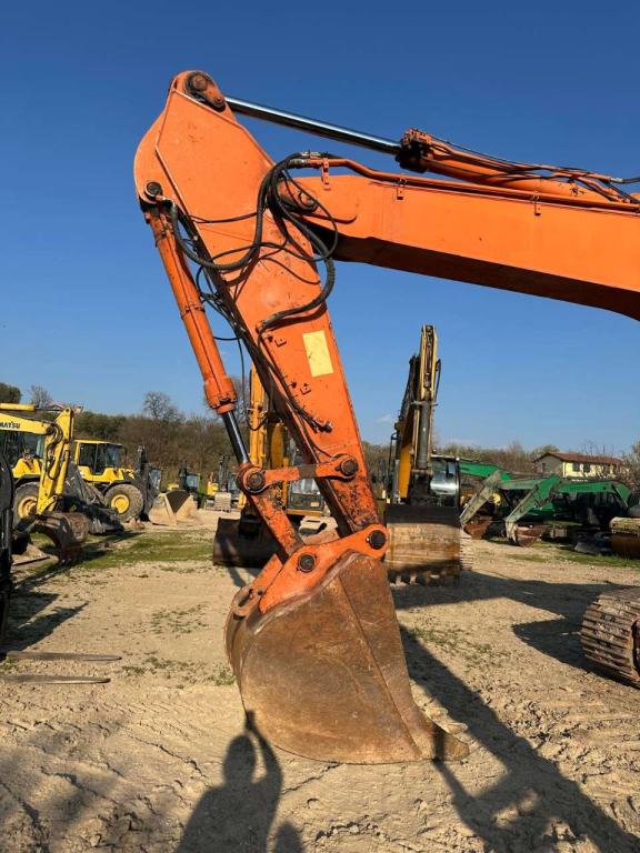 Hitachi ZX350LCN Photo 5