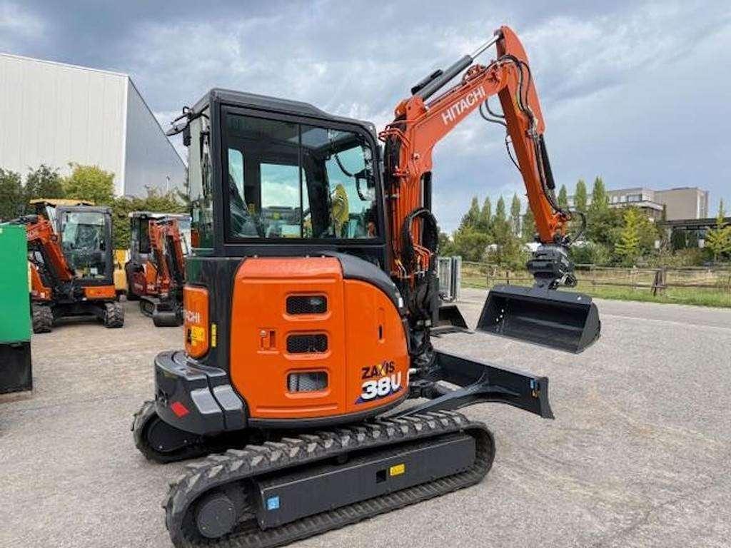 Hitachi ZX 38 U-6 MTC (P-Line) Photo 3