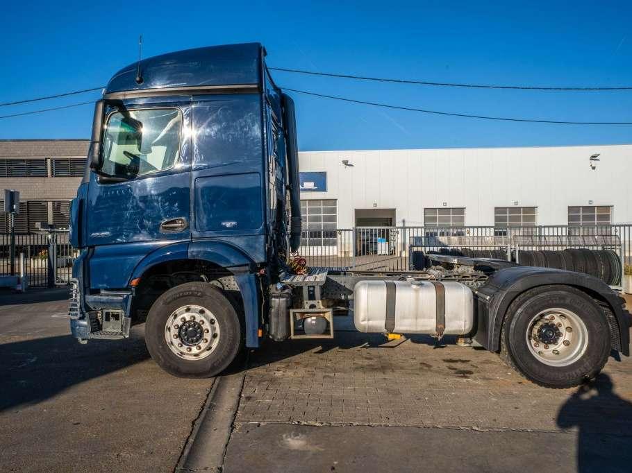 Mercedes-Benz Arocs 1846 LS (no Actros ) Photo 2