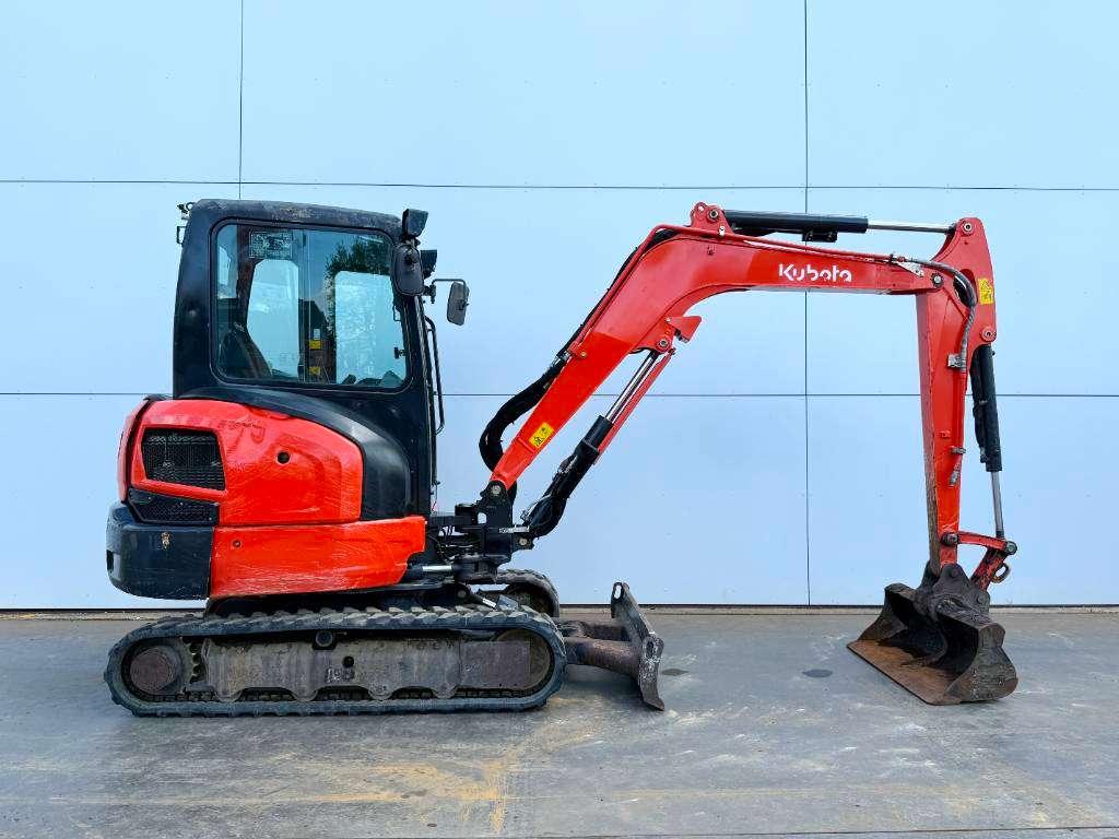 Kubota KX037-4 - Hammer Lines / Quick Coupler Photo 6