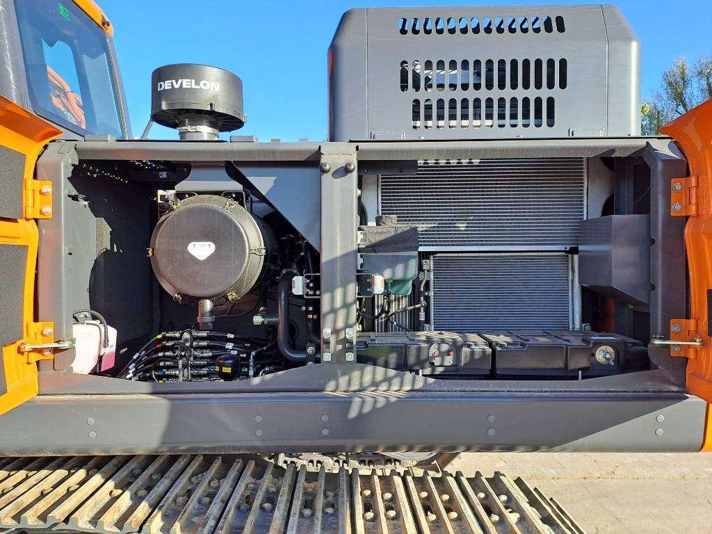 Develon DX300LC-7M (2 Unused units available) Photo 15