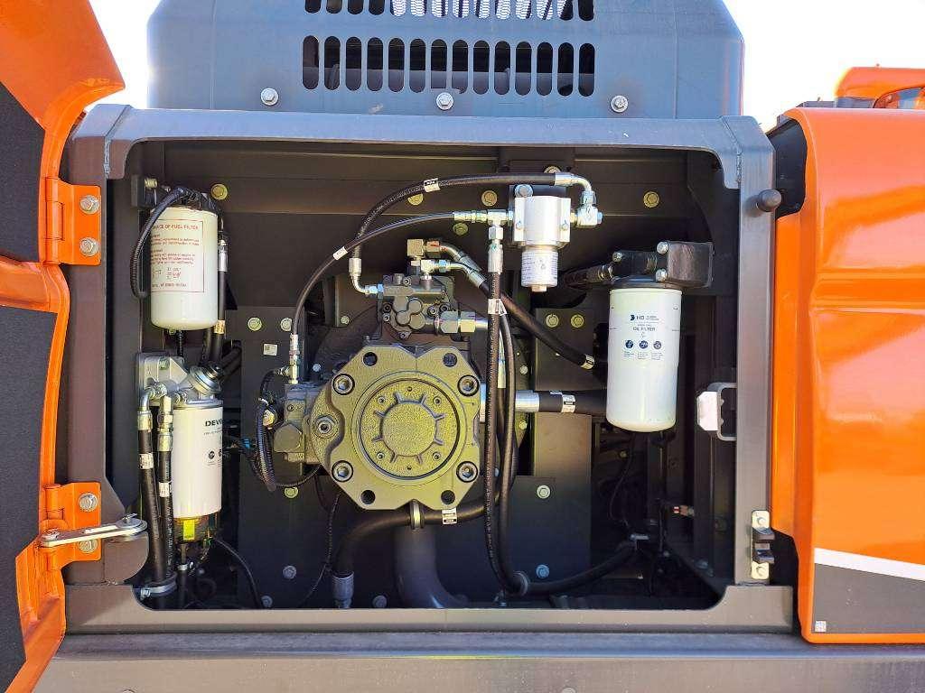 Develon DX300LC-7M (2 Unused units available) Photo 16