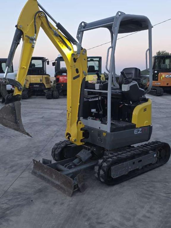 Wacker Neuson EZ17 Photo 1