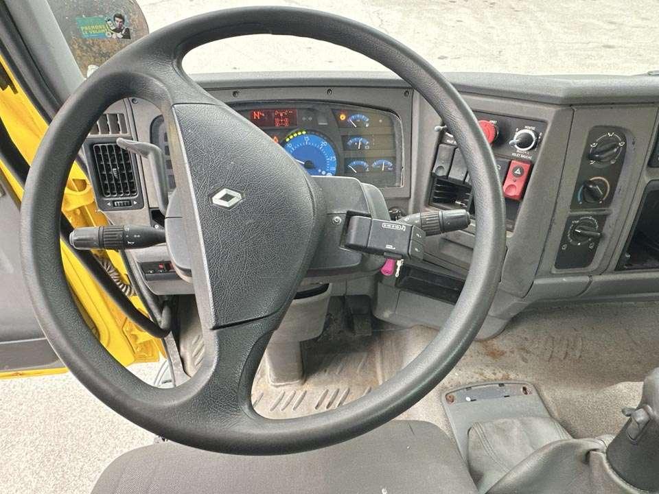 Renault 370 DCI 6x4 Photo 14