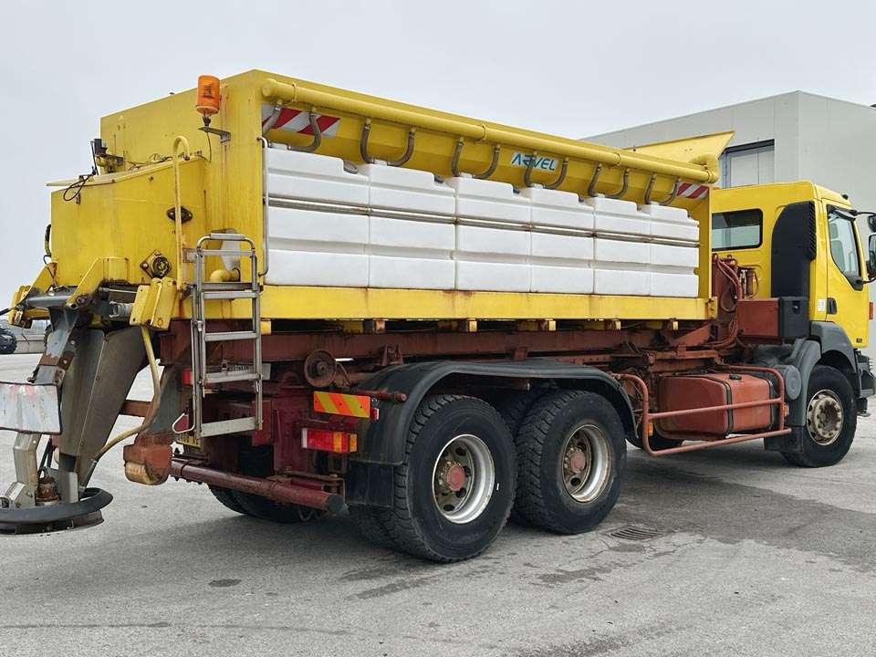 Renault 370 DCI 6x4 Photo 18